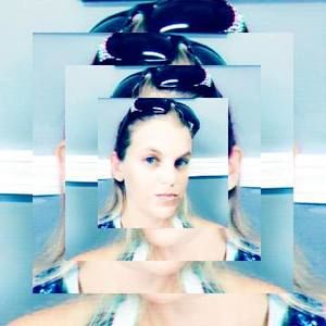 Meet your Posher, Rebecca